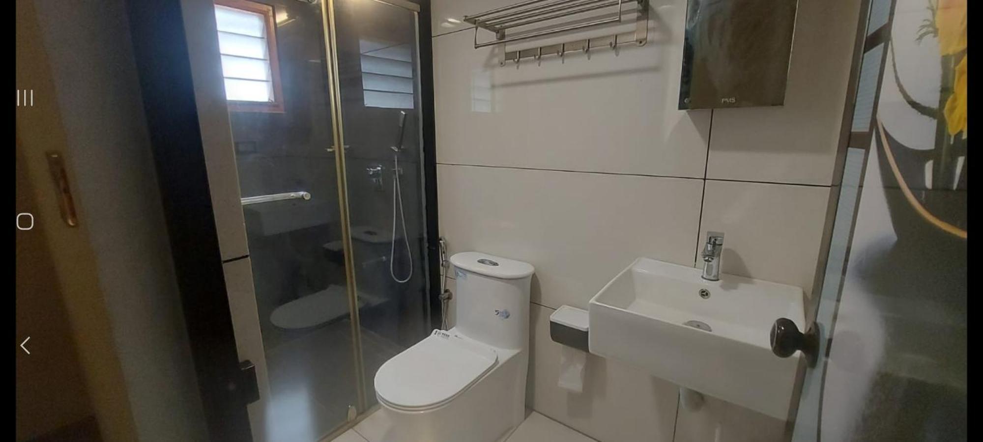 Oasis Homestay Kochi Buitenkant foto