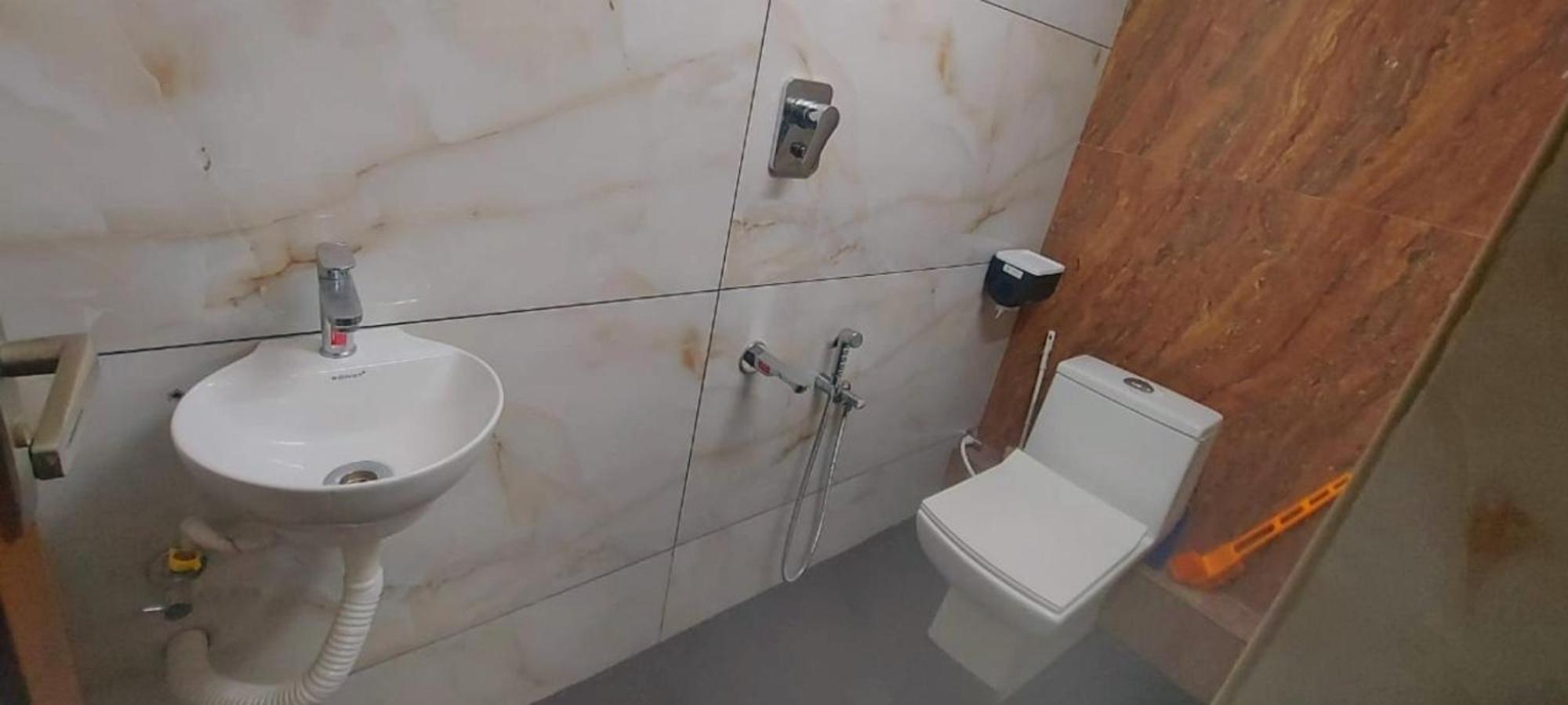 Oasis Homestay Kochi Buitenkant foto