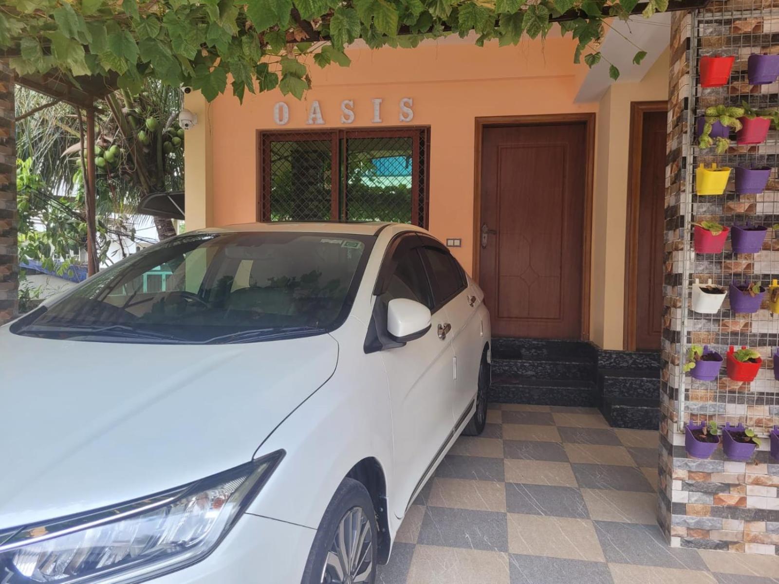 Oasis Homestay Kochi Buitenkant foto