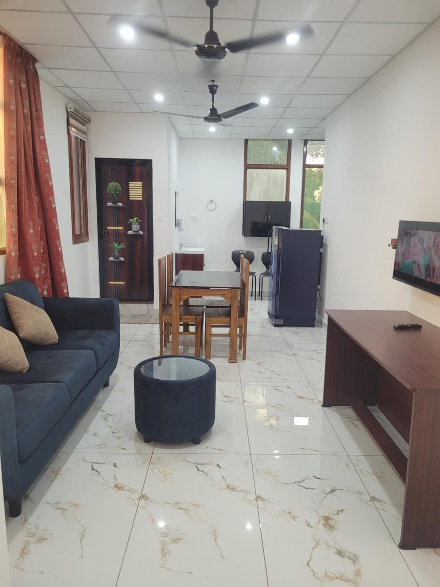 Oasis Homestay Kochi Buitenkant foto
