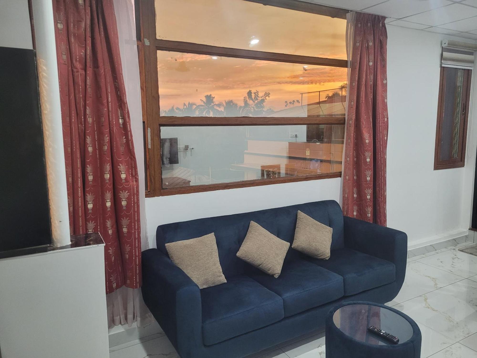 Oasis Homestay Kochi Buitenkant foto